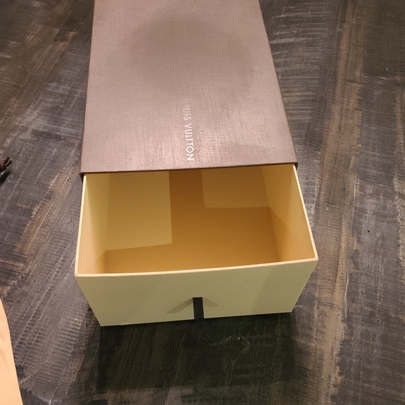 Louis Vuitton loafers- 100% Authentic - Picture 9 of 10